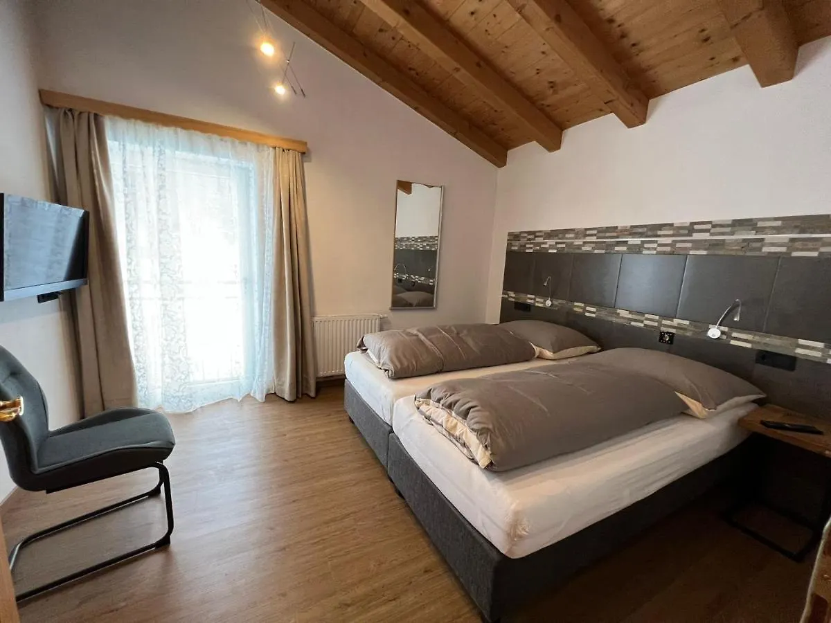 Bed & Breakfast Haus Eder Steiner Guest House Saalbach-Hinterglemm